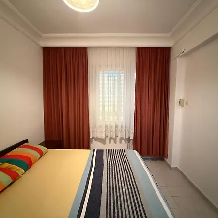 Apartment At The Cleopatra With A Balcony Alanya